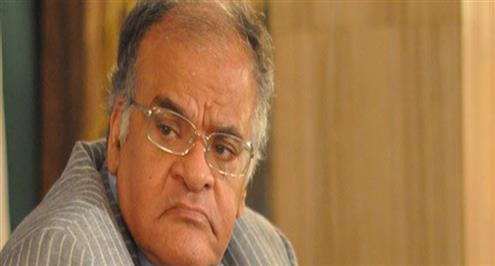 اتحاد الكرة يدرس طلب ممدوح عباس بالحجز على مستحقات الزمالك